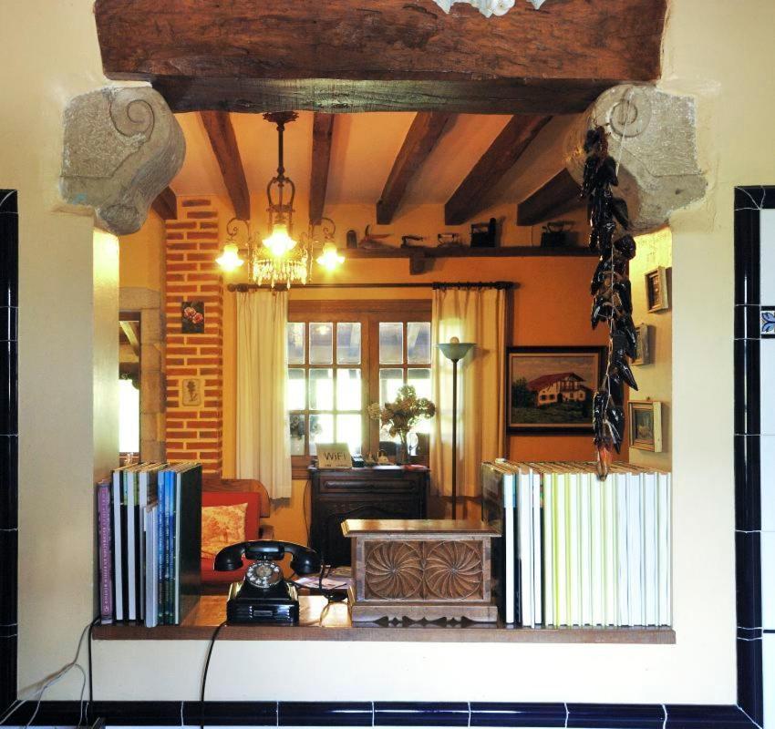 Casa Rural Iketxe Hondarribia Eksteriør billede